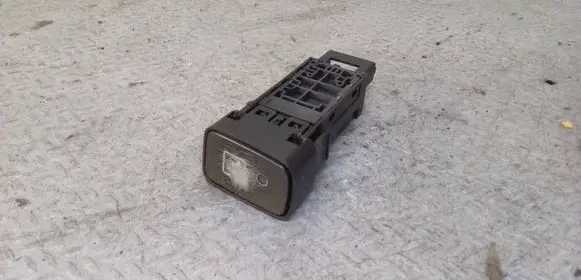 Toyota Prius (XW30) Hand parking brake switch 15C315