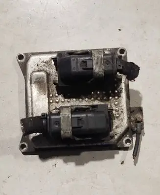 Opel Astra J Engine control unit/module 55571558