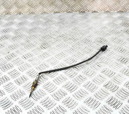 BMW 1 F20 F21 Oil temperature sensor 8509963