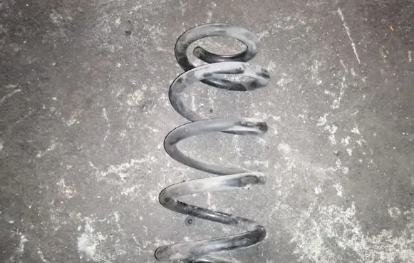 Audi A4 S4 B7 8E 8H Front coil spring