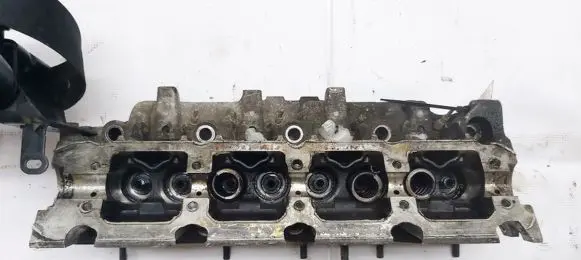 Renault Megane II Engine head fdp