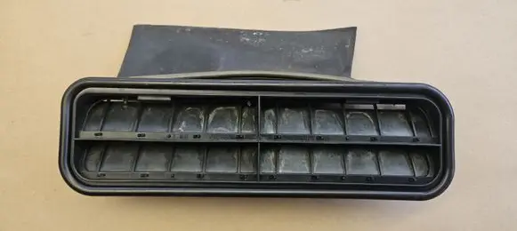 Mercedes-Benz SL R230 Quarter panel pressure vent A2118300042 A2308300442