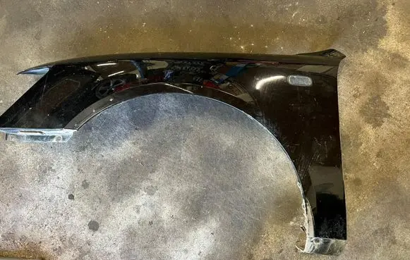 Hyundai Sonata Fender end trim 