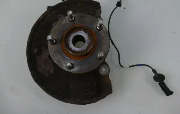 Mitsubishi Outlander Front wheel bearing hub 