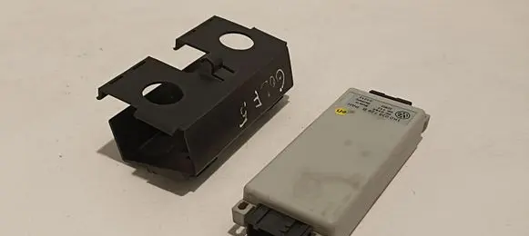 Volkswagen Golf V Phone control unit/module 1K0035729B