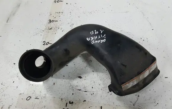 Suzuki Grand Vitara II Intake resonator 