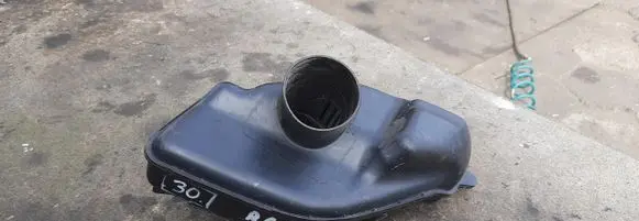 Intake resonator