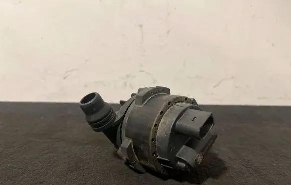 BMW i4 Electric auxiliary coolant/water pump 9455030