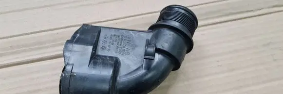 Audi A4 S4 B9 Turbo air intake inlet pipe/hose 04L131111N ZMTS40001351