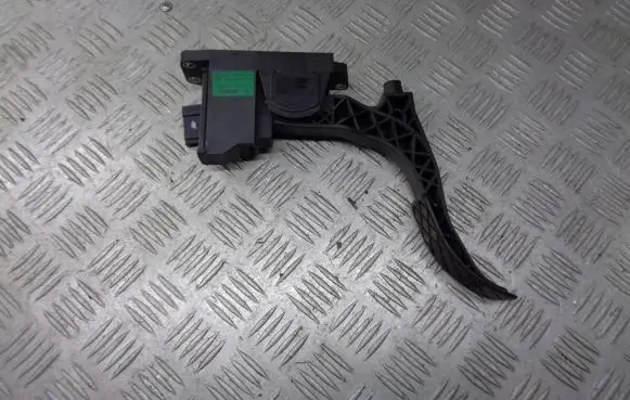 Volkswagen Polo Accelerator throttle pedal 6Q1721503E