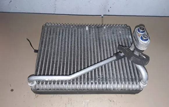 KIA Carens II Air conditioning (A/C) radiator (interior) NOCODE