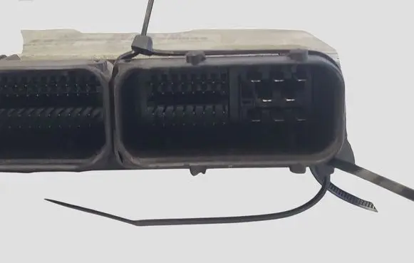 Volkswagen Golf IV Engine control unit/module 038906012L 0281010112