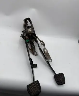 Toyota Aygo AB10 Pedal assembly 471100H020 2703060832