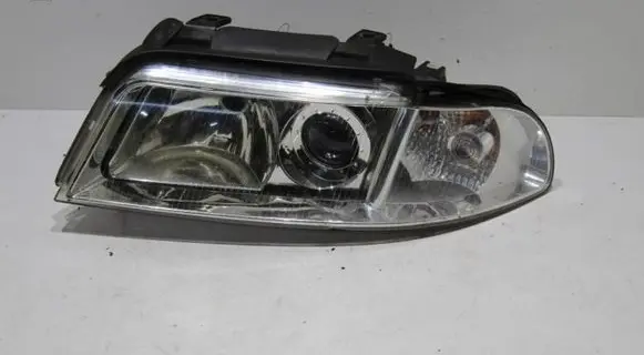 Audi A4 S4 B5 8D Headlight/headlamp