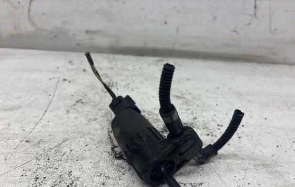 Skoda Octavia Mk2 (1Z) Windscreen/windshield washer pump