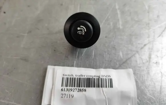 BMW 5 F10 F11 Switch for retractable tow bar 61319272858 61316942608 9272858