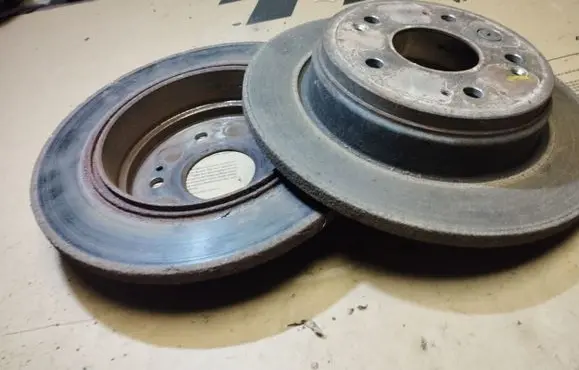 Honda FR-V Rear brake disc