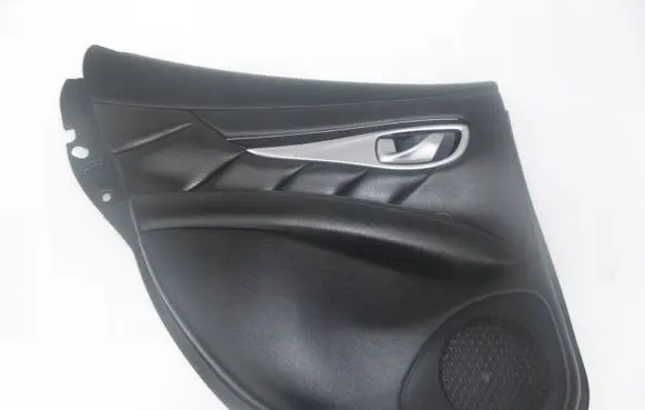Infiniti Q70 Y51 Rear door card panel trim