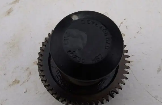 Audi A4 S4 B8 8K Camshaft pulley/ VANOS 079903343C