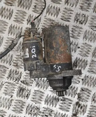 Volkswagen Golf IV Starter motor 920H10P019