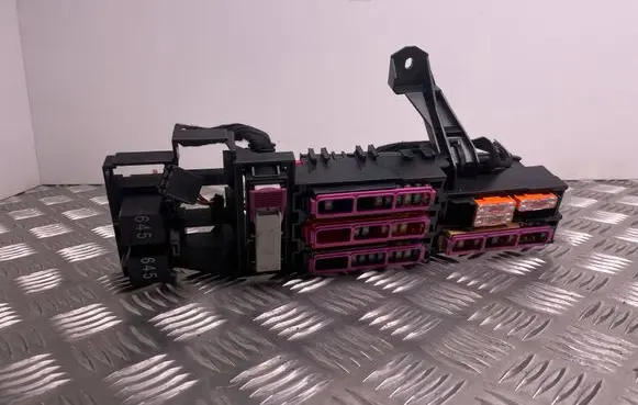 Audi A7 S7 4G Fuse module 4G0971845A