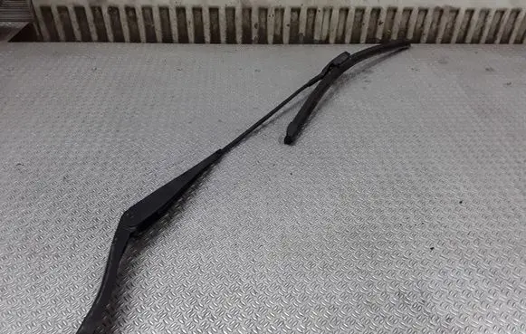 Ford Mondeo MK IV Windshield/front glass wiper blade 7S7117526CD