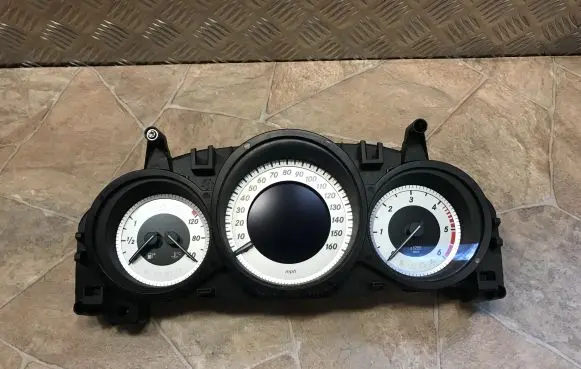 Mercedes-Benz C W204 Speedometer (instrument cluster) A2C53435305