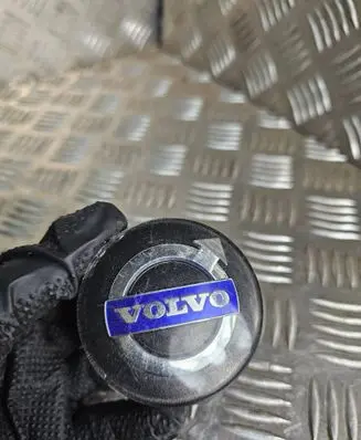 Volvo XC60 Original wheel cap 30666913 30748052