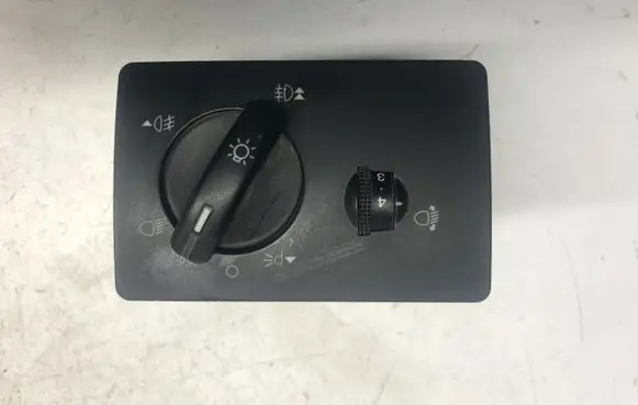 Ford Focus Light switch 4M5T13A024MA