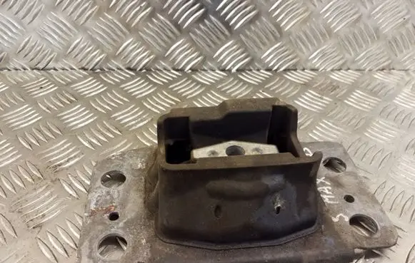 Ford S-MAX Gearbox mount 6G917M121AC 6G917M121BC 30680699
