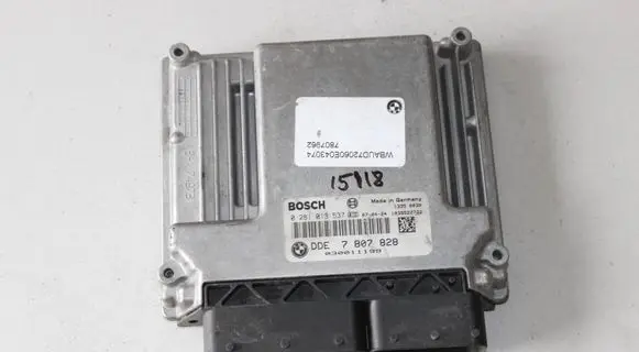 BMW 1 E81 E87 Engine control unit/module 7807828 0281013537 7807962