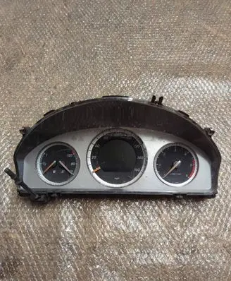 Mercedes-Benz C W204 Speedometer (instrument cluster) A2045404948 A2044422221 48ZGS002