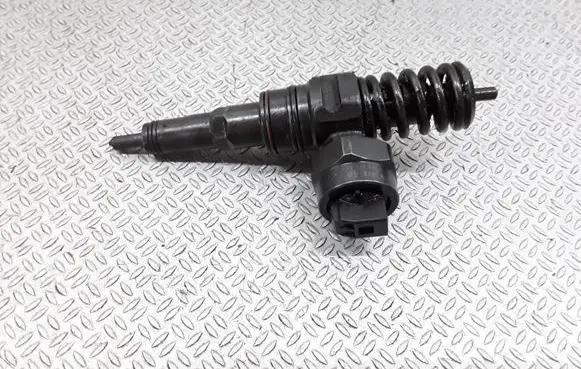 Fuel injector