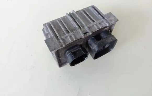 Opel Insignia A Glow plug pre-heat relay 55574293