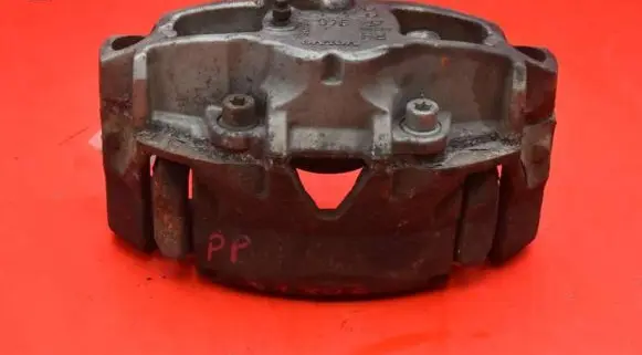 Volvo XC70 Front brake caliper