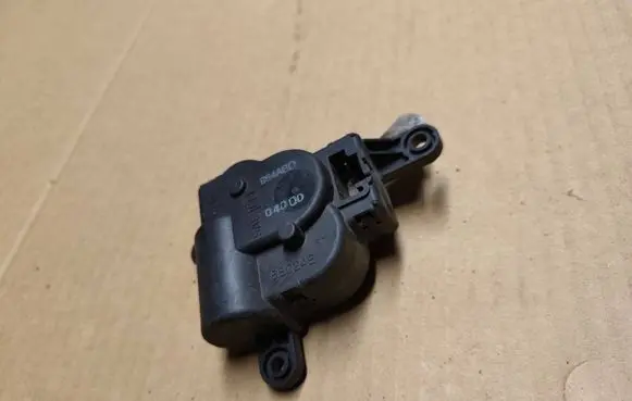 Dodge Intrepid Air flap motor/actuator 984ABD 0400D 58024E