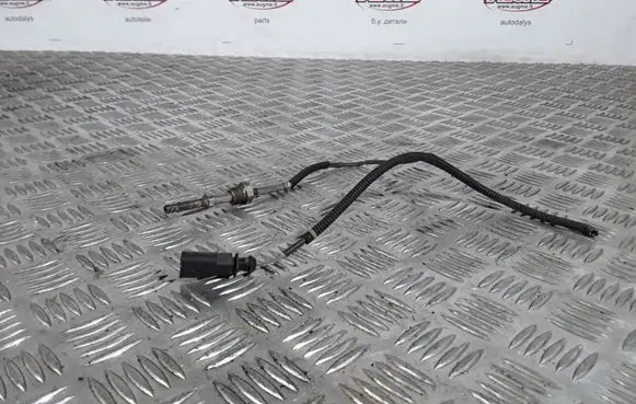 Audi A4 S4 B8 8K Lambda probe sensor 059906088AK