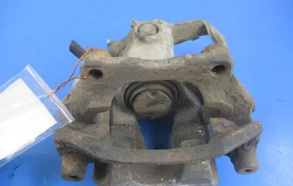 Opel Astra G Rear brake caliper