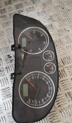 Volkswagen PASSAT B5.5 Speedometer (instrument cluster) 3b0920805a
