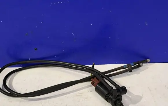 Land Rover Range Rover L405 Windscreen/windshield washer pump 1020133