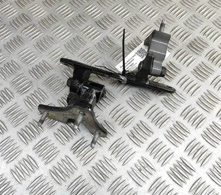 Mercedes-Benz E W213 Front door hinges set A2057204833 A2057201637