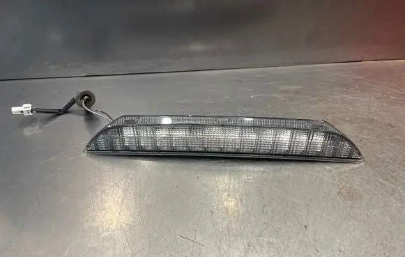 Mitsubishi ASX Third/center stoplight 135V32W
