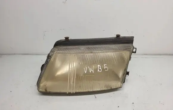 Volkswagen PASSAT B5 Headlight/headlamp 205079B