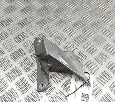Audi A7 S7 4G Fender mounting bracket 4G8821136D