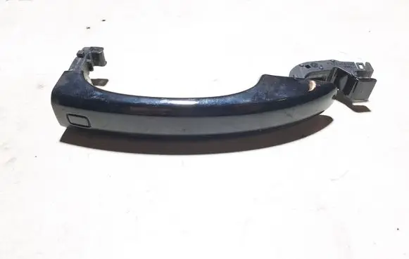 Front door exterior handle/bracket