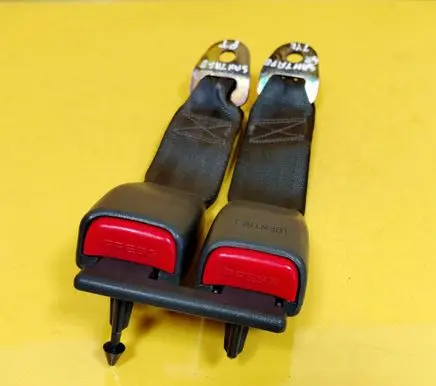 Hyundai Santa Fe Rear seatbelt buckle 