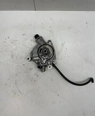 Volvo V40 Vacuum pump 31375107