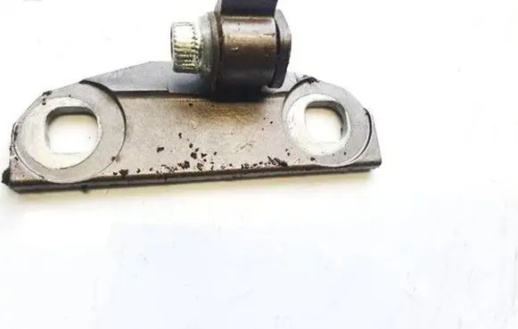 Volvo S80 Rear door lower hinge