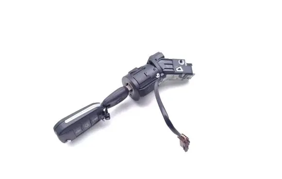 Peugeot 208 Ignition lock 9663123380