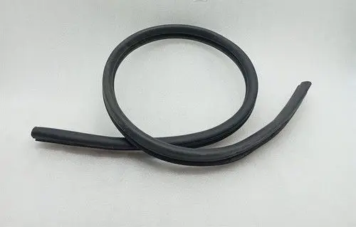 Ferrari California F149 Rubber seal front coupe door window 84036700